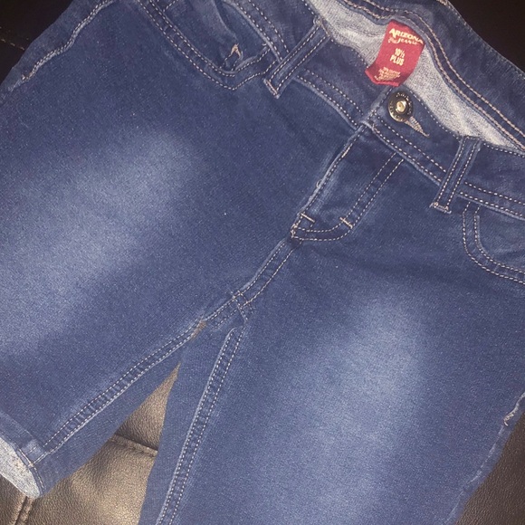 Capris - Picture 2 of 4